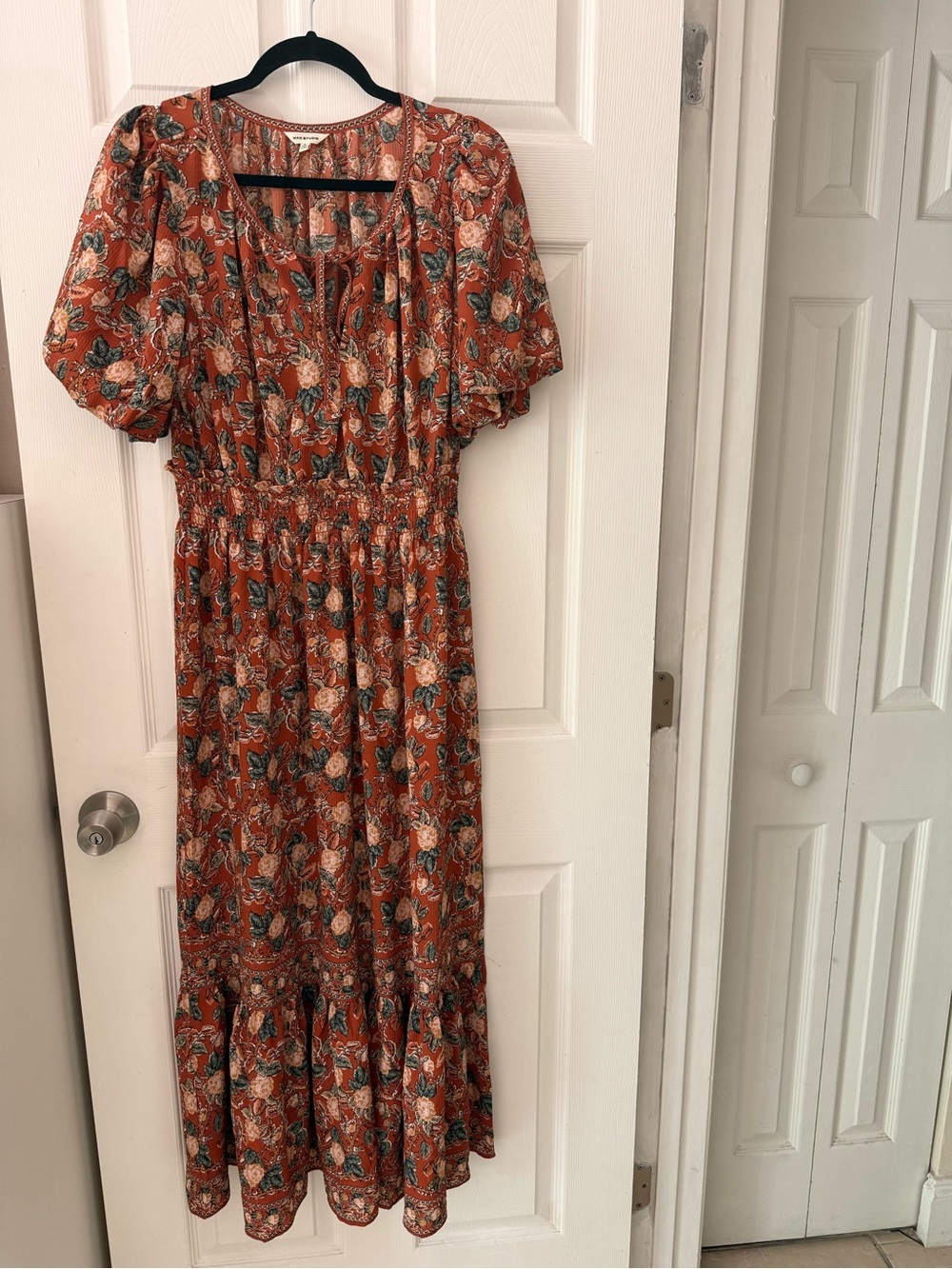 MAX STUDIO Floral Puff-Sleeve Maxi Dress in Rust